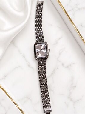 Elegant Silver-Tone Women's Chain Bracelet Watch